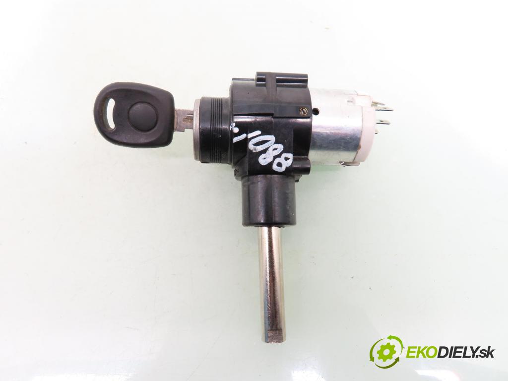 SKODA FELICIA II (6U1) HB 2000 50,00 1.3 - AMH 1289,00 spinačka 6U0905851A (Spínacia skrinka)