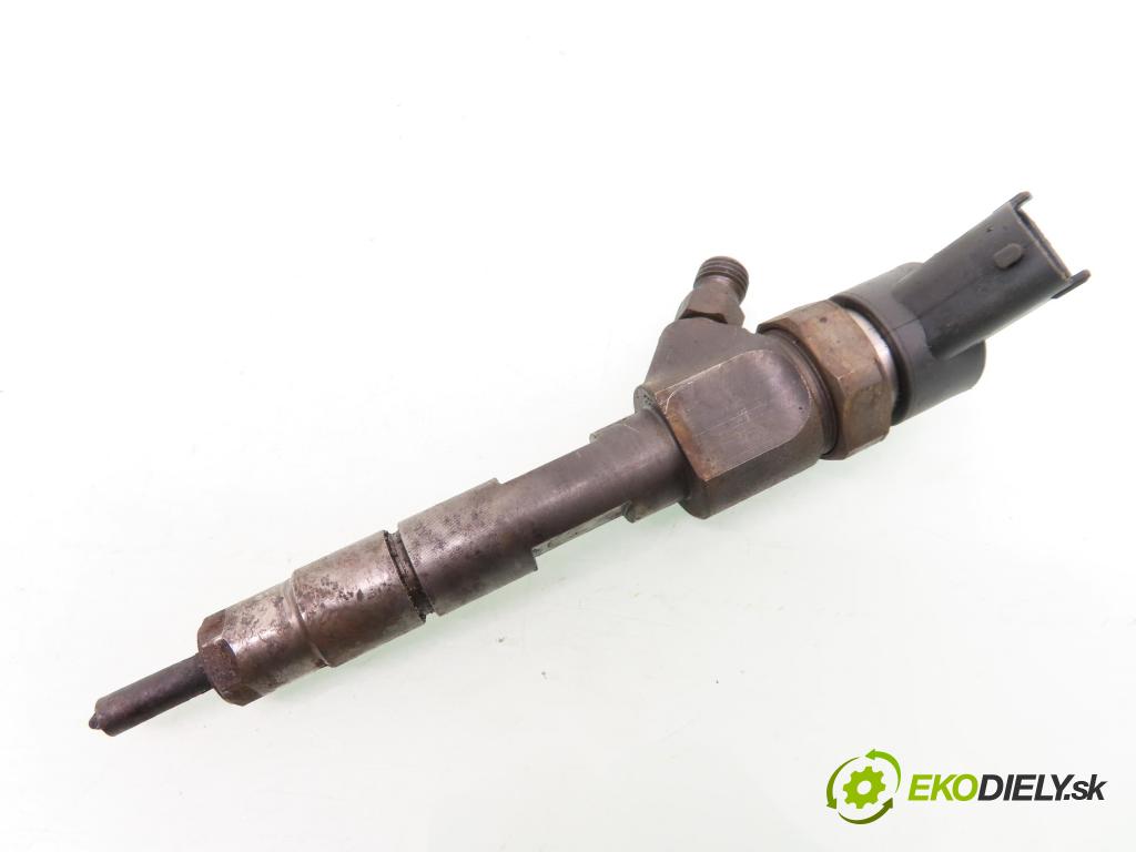 RENAULT SCENIC I (JA0/1_) MINIVAN 2001 75,00 1.9 dCi (JA05, JA1F) - F9Q 732 1870,00 vstrekovač 0445110021 ; 7700111014 (Vstrekovač paliva)
