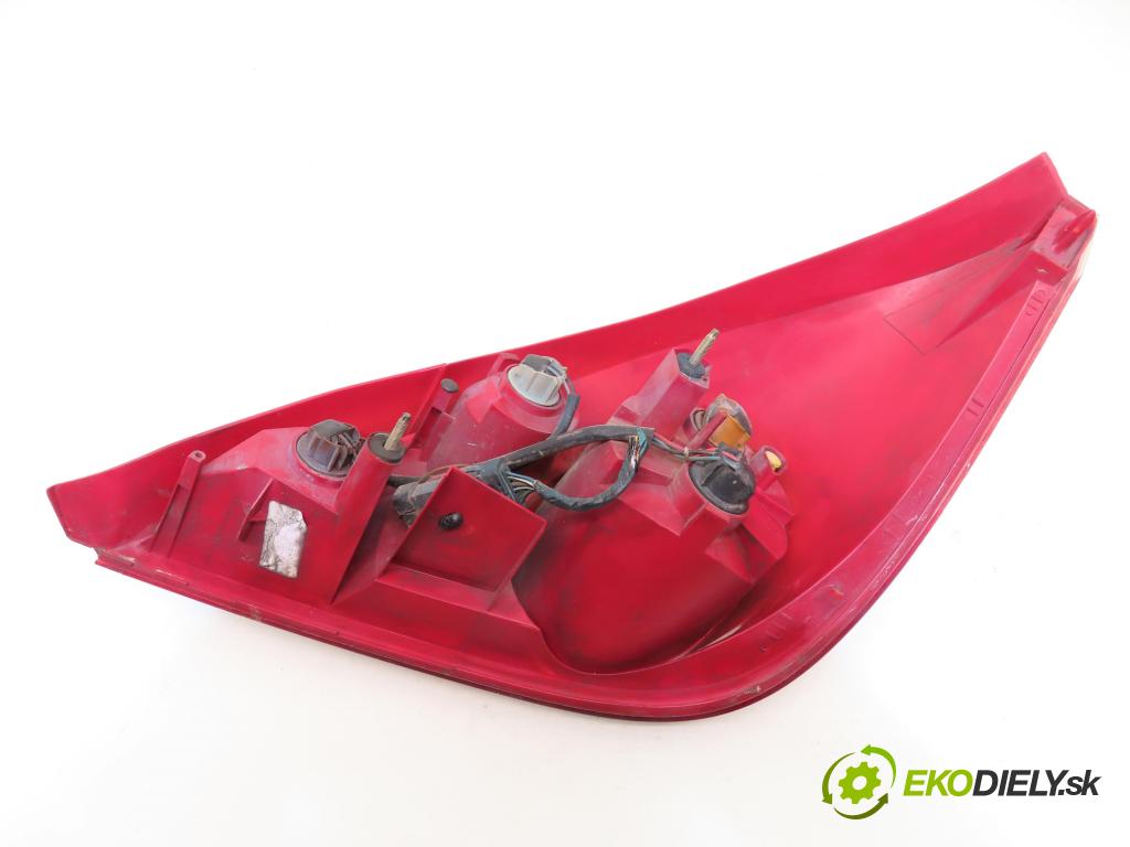 OPEL TIGRA TwinTop (X04) CABRIO 2005 66,00 1.4 - Z 14 XEP 1364,00 Svetlo ľavé zadné 