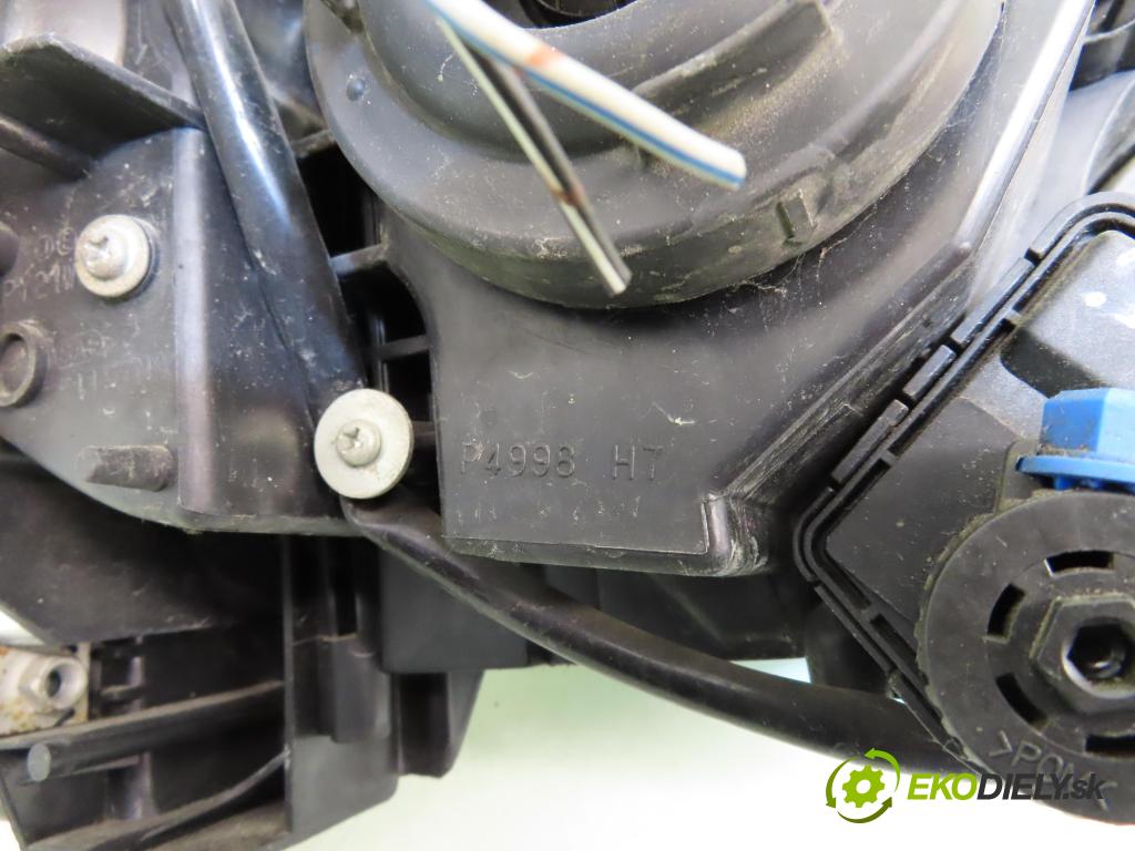 MAZDA 5 (CR19) MINIVAN 2007 85,00 1.8 - L823 1798,00 světlo LP