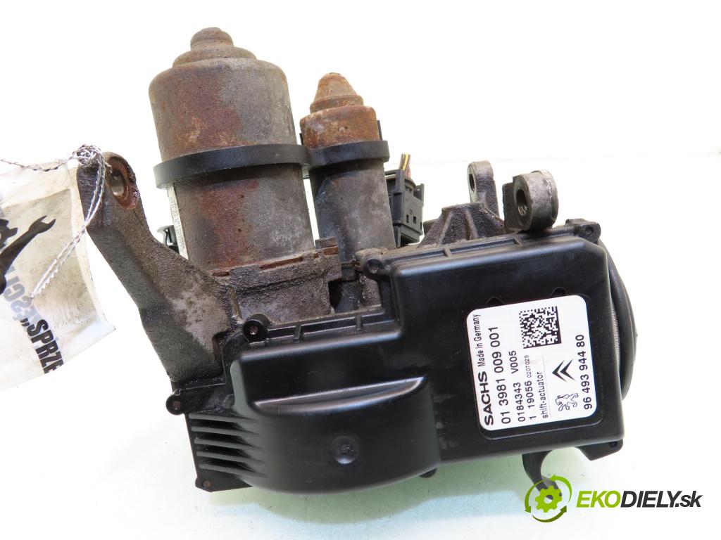 CITROEN C2 (JM_) HB 2003 50,00 1.4 - KFV (TU3JP) 1360,00 VOLIČ: převodovky 013981009001 ; 9649394480