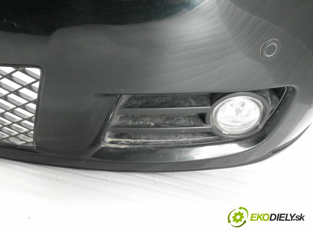 MAZDA 5 (CR19) MINIVAN 2007 85,00 1.8 - L823 1798,00 nárazník přední část