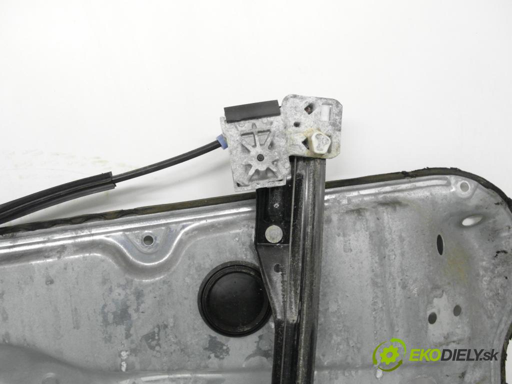 VW GOLF IV (1J1) HB 2001 55,00 1.4 16V - AKQ 1390,00 mechanismus oken 3D 1J3837729AA ; 1J1959801C ; 1739335