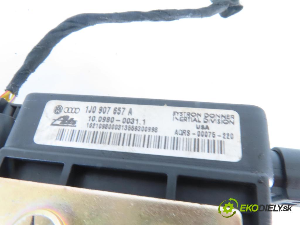 AUDI A3 (8L1) HB 2000 81,00 1.9 TDI - ASV 1896,00 Snímač ESP 1J1907637A ; 1J1907657A ; 1J1907651A