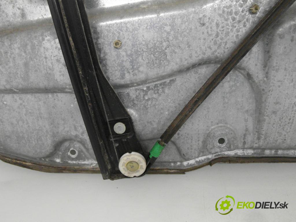 VW GOLF IV (1J1) HB 2001 55,00 1.4 16V - AKQ 1390,00 mechanismus oken PPE 3D 1J3837730AA ; 1J1959802D ; 1739348