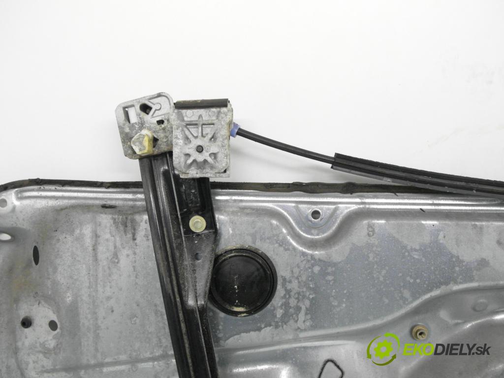 VW GOLF IV (1J1) HB 2001 55,00 1.4 16V - AKQ 1390,00 mechanismus oken PPE 3D 1J3837730AA ; 1J1959802D ; 1739348