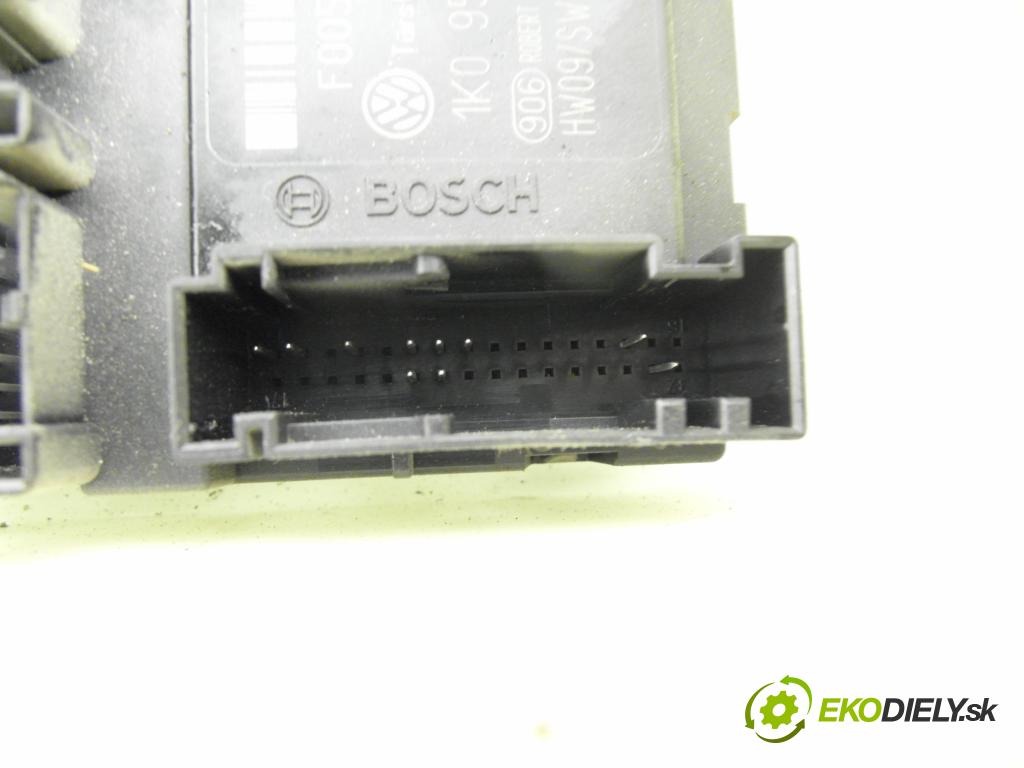 SEAT ALTEA (5P1) MINIVAN 2005 77,00 1.9 TDI - BXE 1896,00 mechanismus oken PPE 5P0837402 ; 1K0959792C ; 5P0837402
