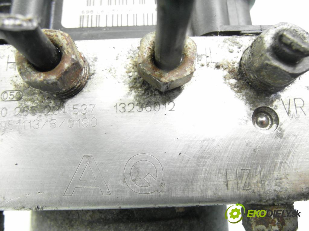 OPEL CORSA D (S07) HB 2006 59,00 1.2 - Z 12 XEP 1229,00 Pumpa ABS 0265800422 ; 0265231537 ; 13236012 (Pumpa ABS)