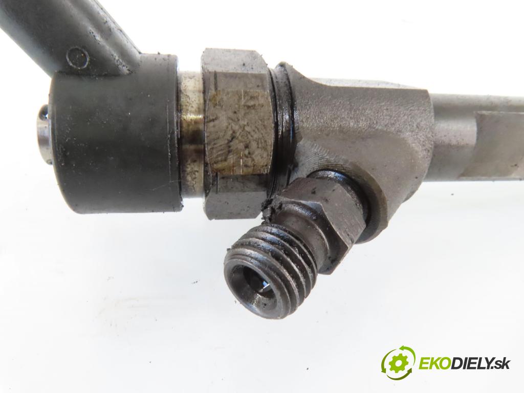 RENAULT LAGUNA II (BG0/1_) LIFTBACK 2002 88,00 1.9 dCi (BG08, BG0G) - F9Q 650 1870,00 vstrekovač 8200100272 ; 0445110116B (Vstrekovač paliva)
