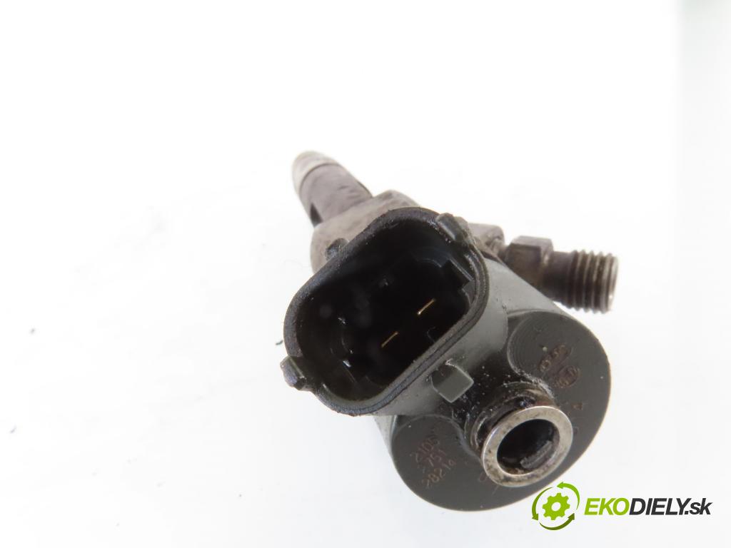 RENAULT LAGUNA II (BG0/1_) LIFTBACK 2002 88,00 1.9 dCi (BG08, BG0G) - F9Q 650 1870,00 vstrekovač 044511002 ; 770011014 (Vstrekovač paliva)