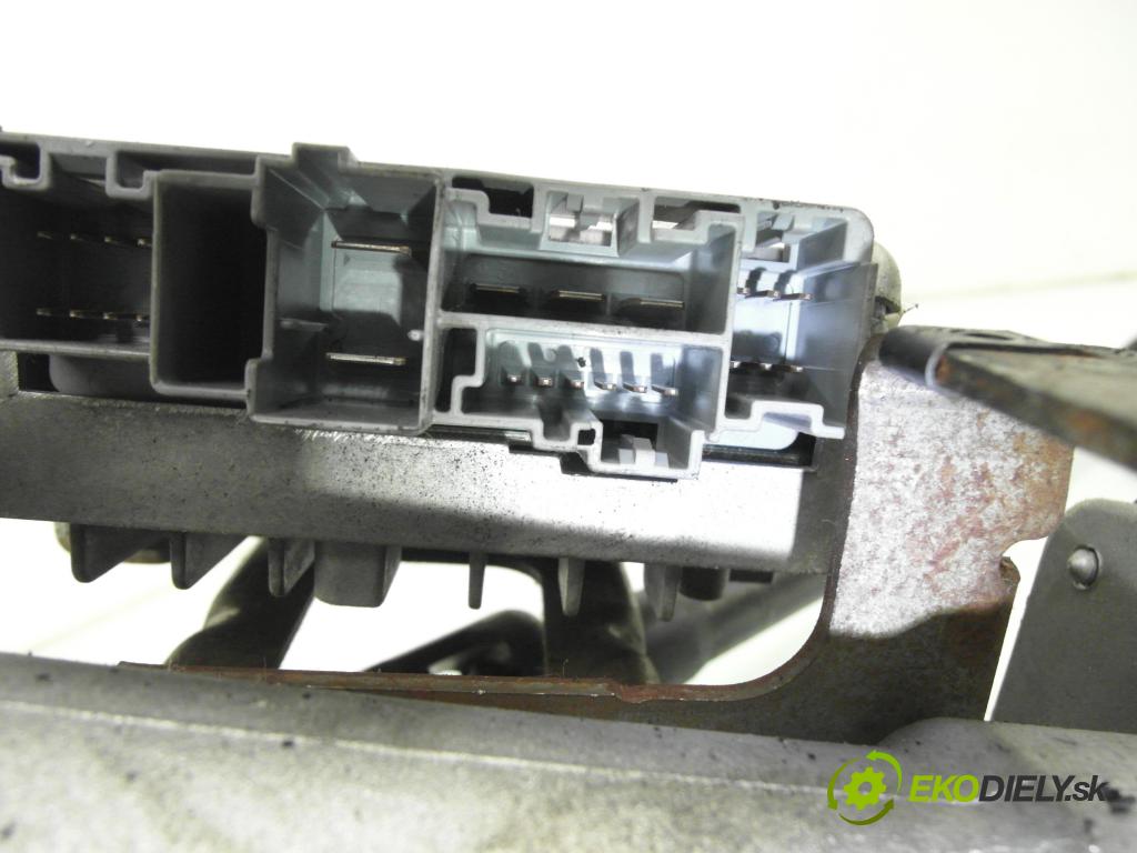 FIAT PUNTO (188_) HB 2002 44,00 1.2 Bifuel - 188 A4.000 1242,00 SLOUPEC / PODPORA elektrický 26076971028 ; 26078330013 ; 26087456