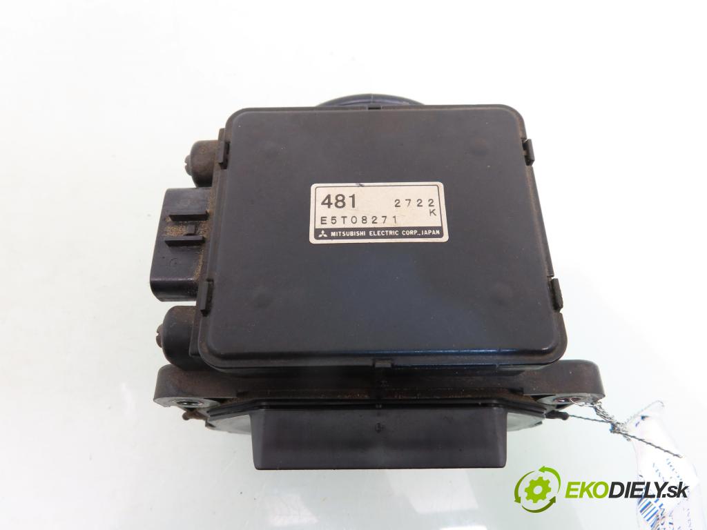 MITSUBISHI CARISMA (DA_) SEDAN 2003 90,00 1.8 GDI (DA2A) - 4G93 (GDI) 1834,00 váha vzduchu vzduchu E5T08271