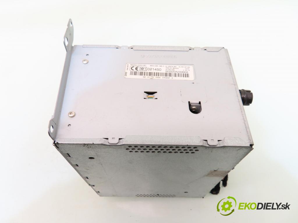 SEAT CORDOBA (6K2) SEDAN 2000 55,00 1.4 16V - APE 1390,00 RADIO Modul 6K0035186C