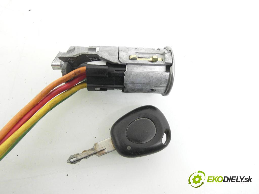 RENAULT SCENIC I (JA0/1_) MINIVAN 2002 79,00 1.6 - K4M 700 1598,00 spinačka / imobilizéra IMMO / Riadiaca jednotka 8200214973 ; P8200215695 ; 8200029342B