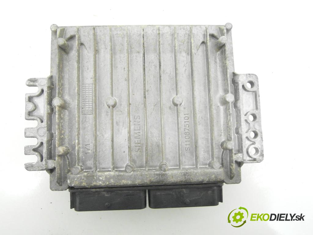RENAULT SCENIC I (JA0/1_) MINIVAN 2002 79,00 1.6 - K4M 700 1598,00 spinačka / imobilizéra IMMO / Riadiaca jednotka 8200214973 ; P8200215695 ; 8200029342B