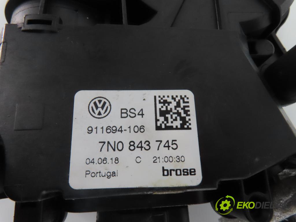 SEAT ALHAMBRA (710, 711) MINIVAN 2018 135,00 2.0 TDI - DFMA 1968,00 zámok Dvere posúvne 7N0843745