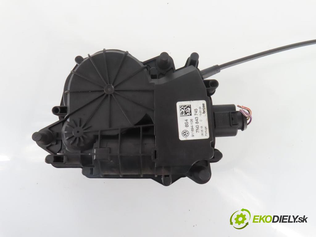 SEAT ALHAMBRA (710, 711) MINIVAN 2018 135,00 2.0 TDI - DFMA 1968,00 zámok Dvere posúvne 7N0843745