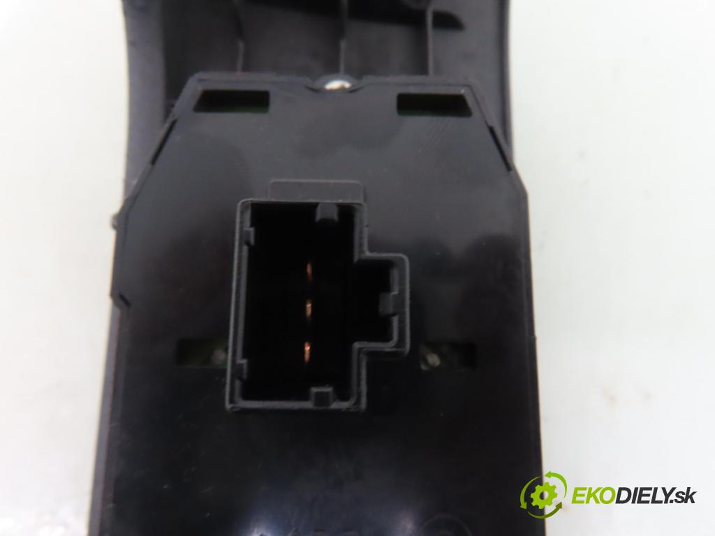 HONDA JAZZ II (GD_, GE3, GE2) HB 2006 57,00 1.2 i-DSI (GD5, GE2) - L12A1 1243,00 Panel ovládania okien 35750SAAG02M1 ; C8HH72B02T