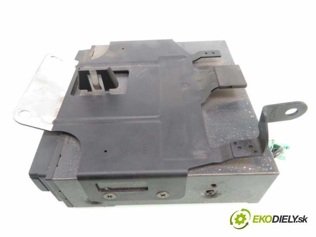 MAZDA 6 Station Wagon (GY) KOMBI 2003 100,00 2.0 DI 136 - RF5C 1998,00 čítač navigácie CNVM4270A (Elektrosúčasti ostatné)