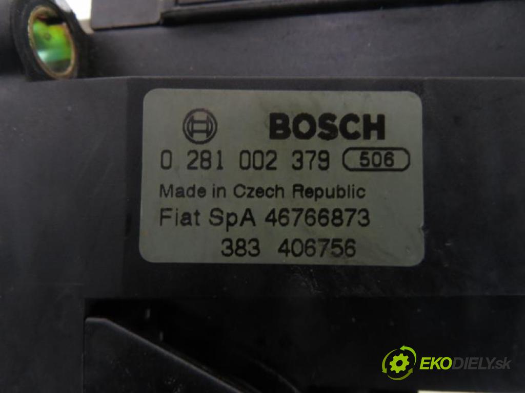 FIAT SIENA (178_) / ALBEA SEDAN 2003 59,00 1.2 - 188 A5.000 1242,00 Potenciometer plynu 0281002379 ; 46766873 (Potenciometer plynového pedálu)