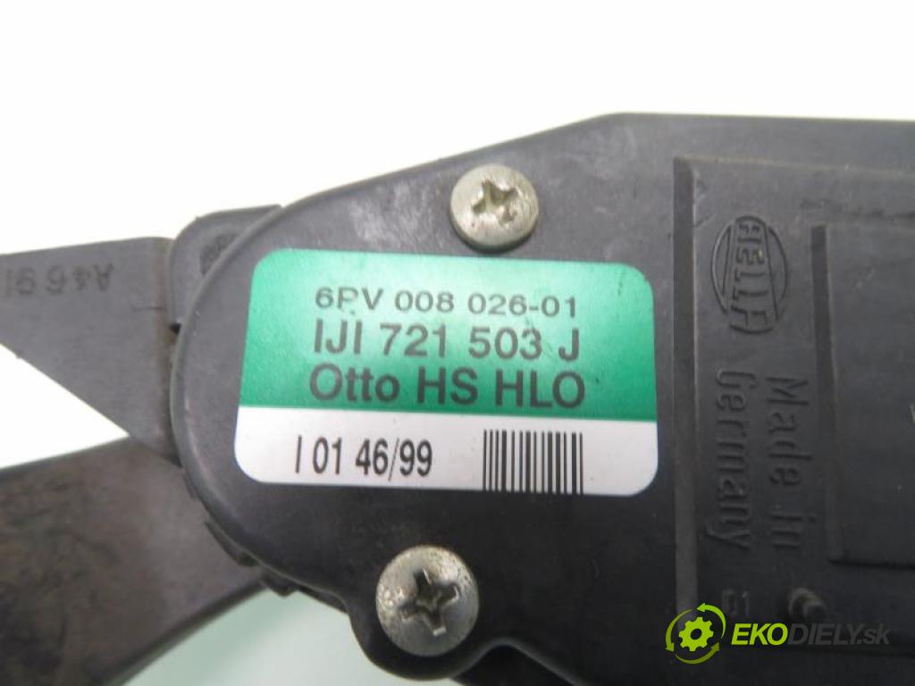 SEAT LEON (1M1) HB 1999 55,00 1.4 16V - APE 1390,00 Potenciometer plynu IJI721503J (Potenciometer plynového pedálu)