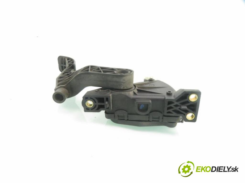 SEAT LEON (1M1) HB 1999 55,00 1.4 16V - APE 1390,00 Potenciometer plynu IJI721503J (Potenciometer plynového pedálu)