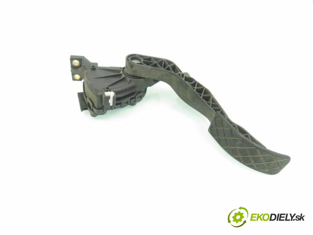 SEAT LEON (1M1) HB 1999 55,00 1.4 16V - APE 1390,00 Potenciometer plynu IJI721503J (Potenciometer plynového pedálu)