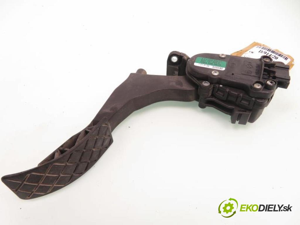 VW POLO (9N_) HB 2001 47,00 1.2 12V 64 - AZQ 1198,00 Potenciometer plynu 6Q1721503C  ; 6PV00849601 (Potenciometer plynového pedálu)