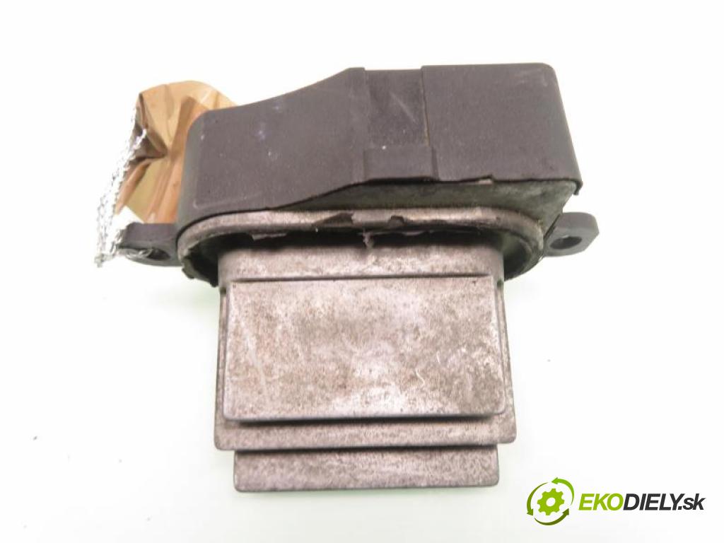 VW PASSAT B5 (3B2) SEDAN 1996 74,00 1.6 - AHL 1595,00 rezistor / reostat ventilátora