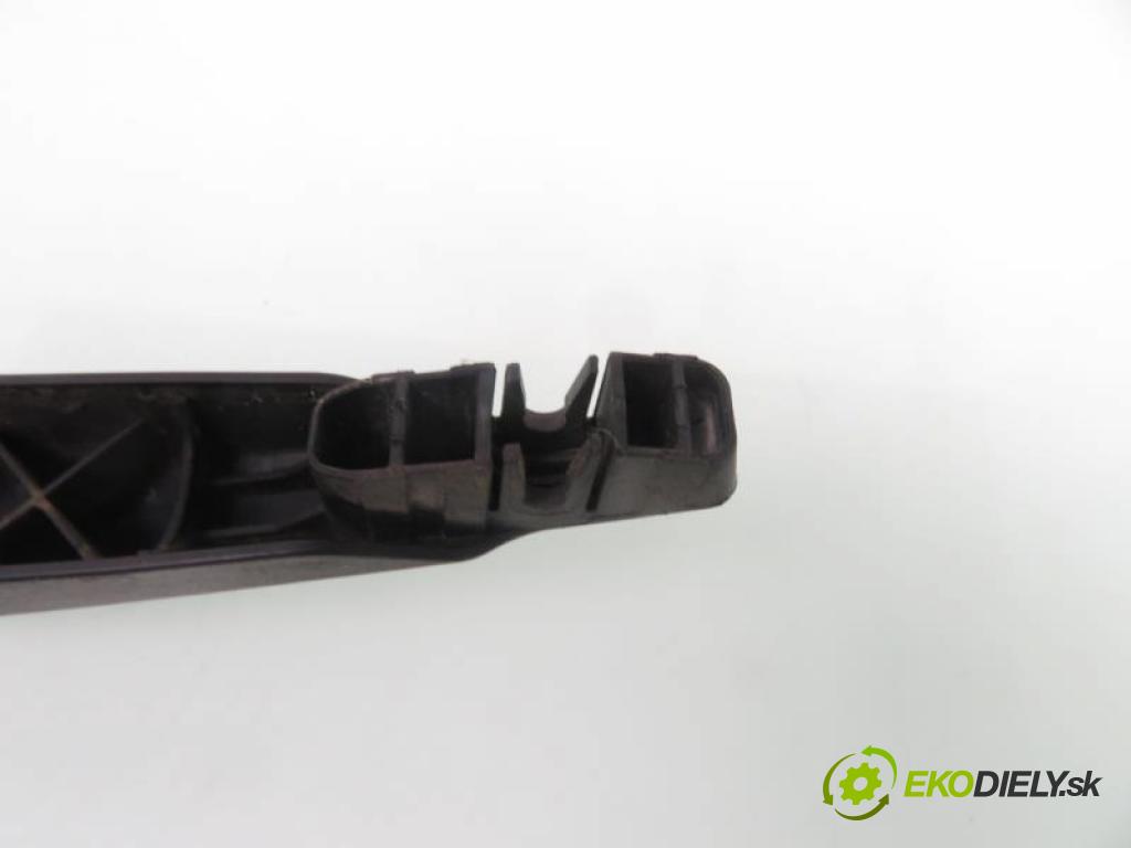 SMART FORFOUR (454) HB 2004 70,00 1.3 (454.031) - M 135.930 1332,00 RAMENO: stierače zadnej 