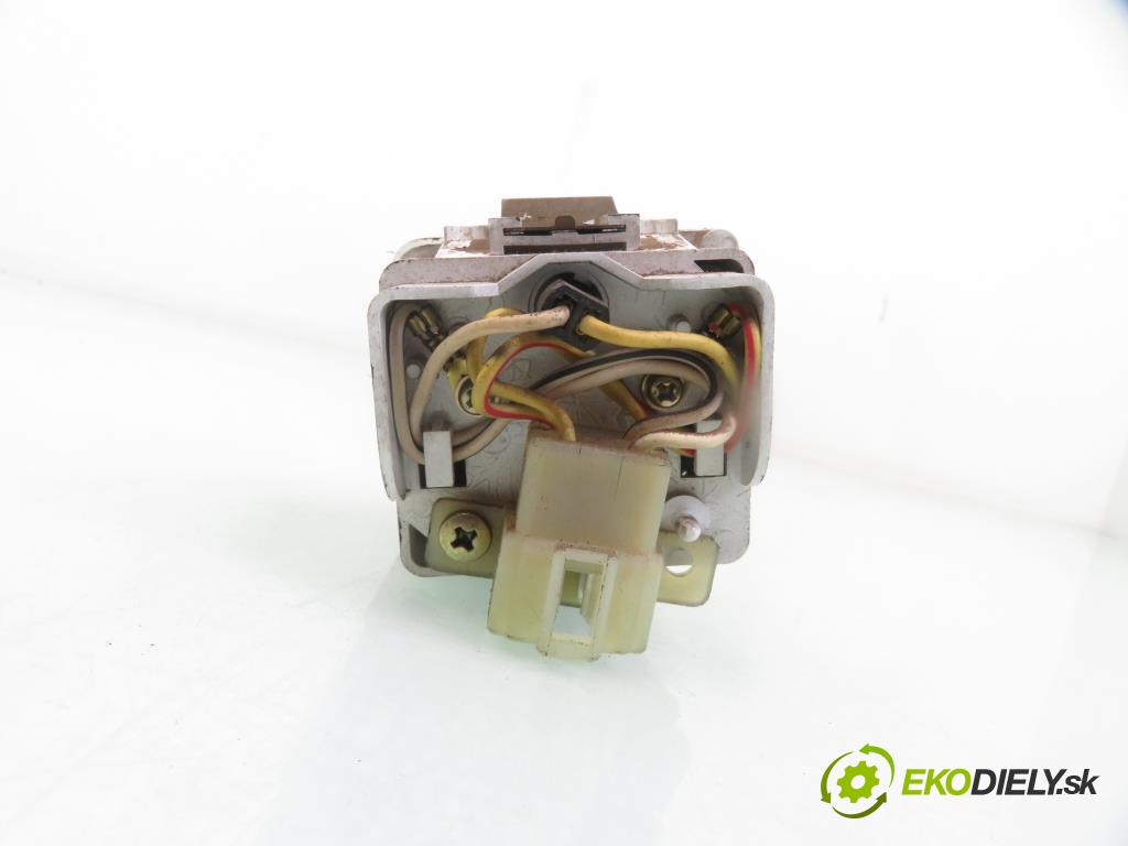 DAIHATSU FEROZA Hard Top (F300) , kostka vložka 4 pin