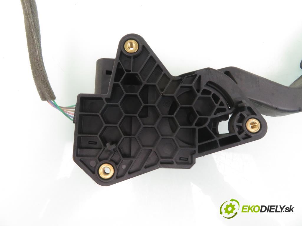 RENAULT LAGUNA III (BT0/1) LIFTBACK 2008 81,00 1.5 dCi 110 - K9K 780 1461,00 Potenciometer plynu 0280755087 ; 180050003R (Potenciometer plynového pedálu)