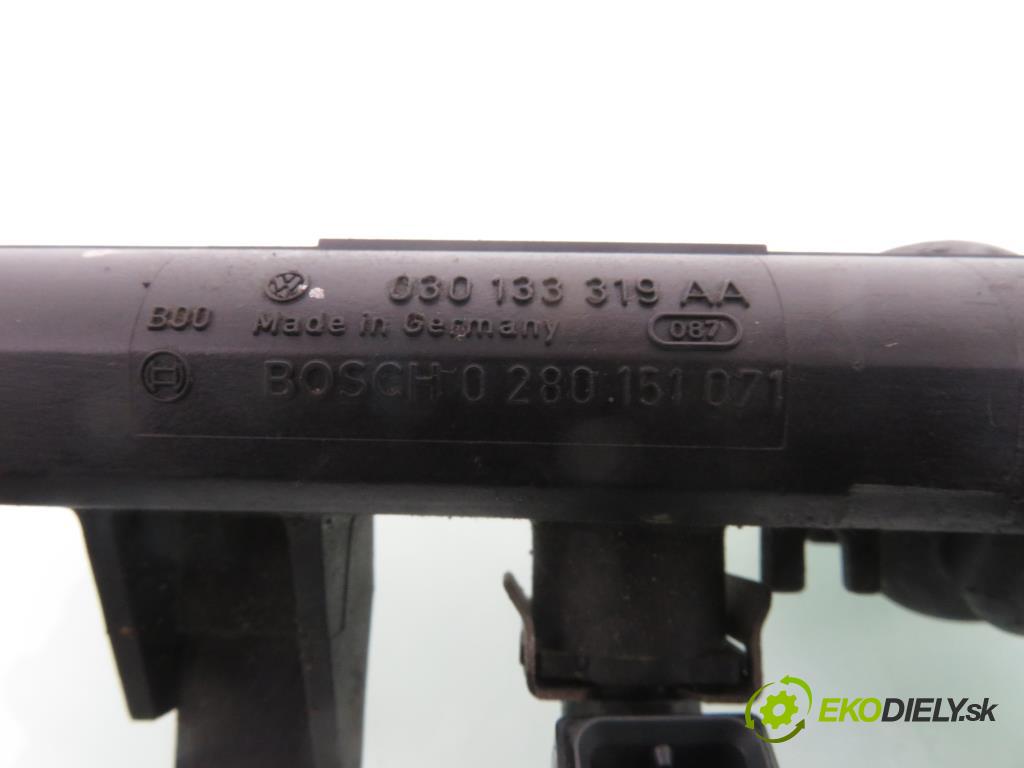 SEAT CORDOBA (6K2) SEDAN 2002 44,00 1.4 - AKK 1390,00 lišta vstřikovací 030133319AA ; 0280151071 ; 0280155919 (Vstřikovací lišta)