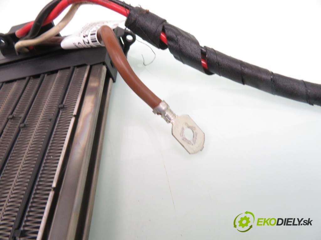 CITROEN C5 I (DC_) LIFTBACK 2003 80,00 2.0 HDi (DCRHZB, DCRHZE) - RHZ (DW10ATED) 1997,00 Výhrevné teleso, radiátor kúrenia elektrická 666910UB (Radiátor kúrenia)