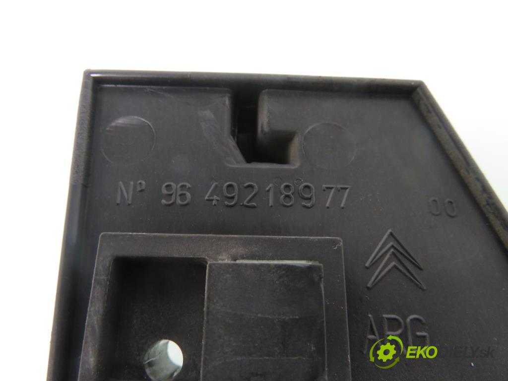 CITROEN C5 I (DC_) LIFTBACK 2003 80,00 2.0 HDi (DCRHZB, DCRHZE) - RHZ (DW10ATED) 1997,00 Kľučka LTW 9649218977