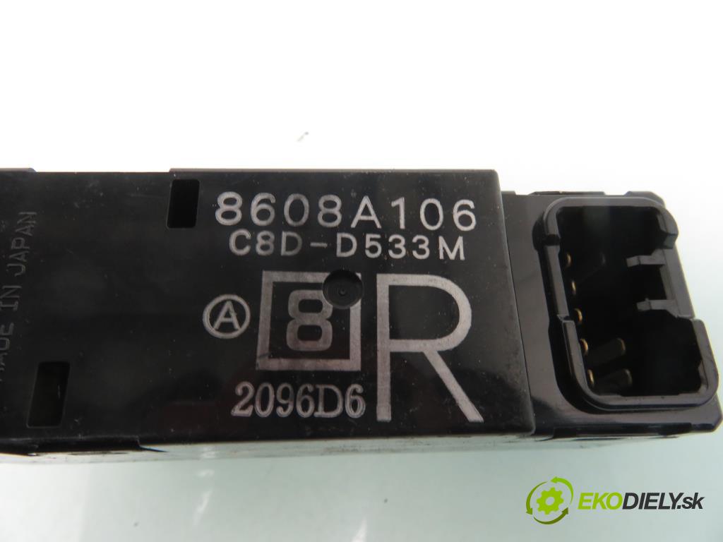 MITSUBISHI OUTLANDER I (CU_W) SUV 2006 100,00 2.0 4WD (CU2W) - 4G63 (DOHC 16V) 1997,00 prepínač okien pravé zadné 8608A106