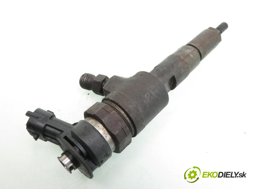 PEUGEOT 206 liftback (2A/C) HB 2005 50,00 1.4 HDi 8V 70 - 8HZ 1398,00 vstrekovač 0445110135  (Vstrekovač paliva)