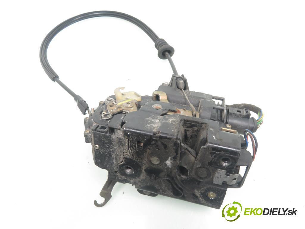 VW BORA (1J2) SEDAN 1998 85,00 2 - AQY 1984,00 zámok