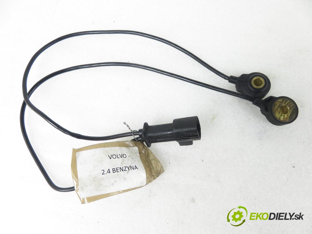 VOLVO S80 I (TS, XY) SEDAN 1999 147,00 2.9 - B 6294 S 2922,00 Snímač klepania 0261231142 (Snímač)