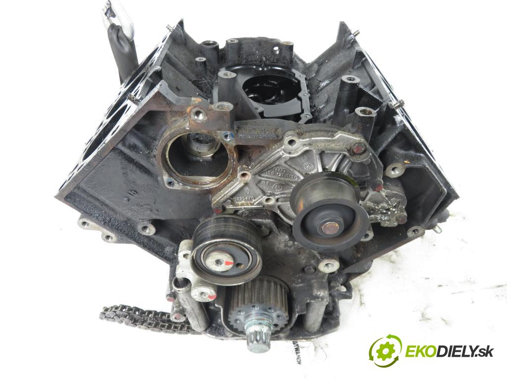 AUDI A6 Avant (4B5, C5) KOMBI 2001 132,00 2.5 TDI - AKE 2496,00 blok Motor AKE (Blok motora)