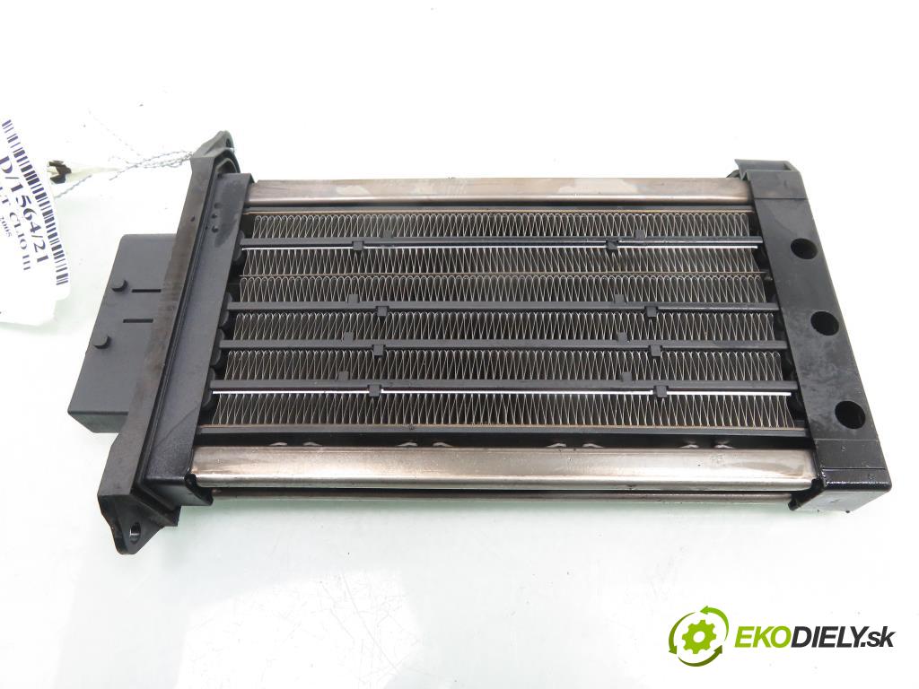 RENAULT CLIO III (BR0/1, CR0/1) HB 2005 50,00 1.5 dCi 68 - K9K 768 1461,00 Výhrevné teleso, radiátor kúrenia elektrická F667211Z (Radiátor kúrenia)
