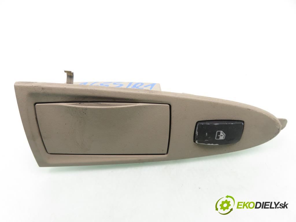FIAT CROMA (194_) KOMBI 2006 110,00 1.9 D Multijet 150 - 939 A2.000 1910,00 prepínač okien pravé zadné