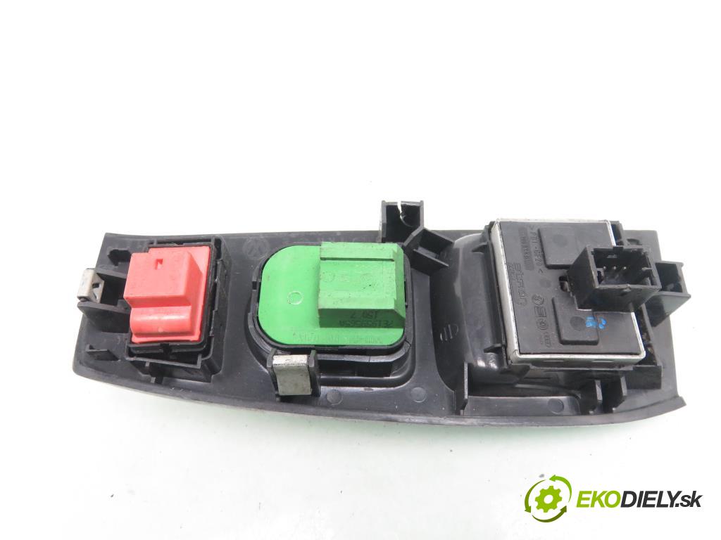 VW FOX (5Z1, 5Z3) HB 2007 51,00 1.4 TDI - BNM 1422,00 Panel ovládania okien