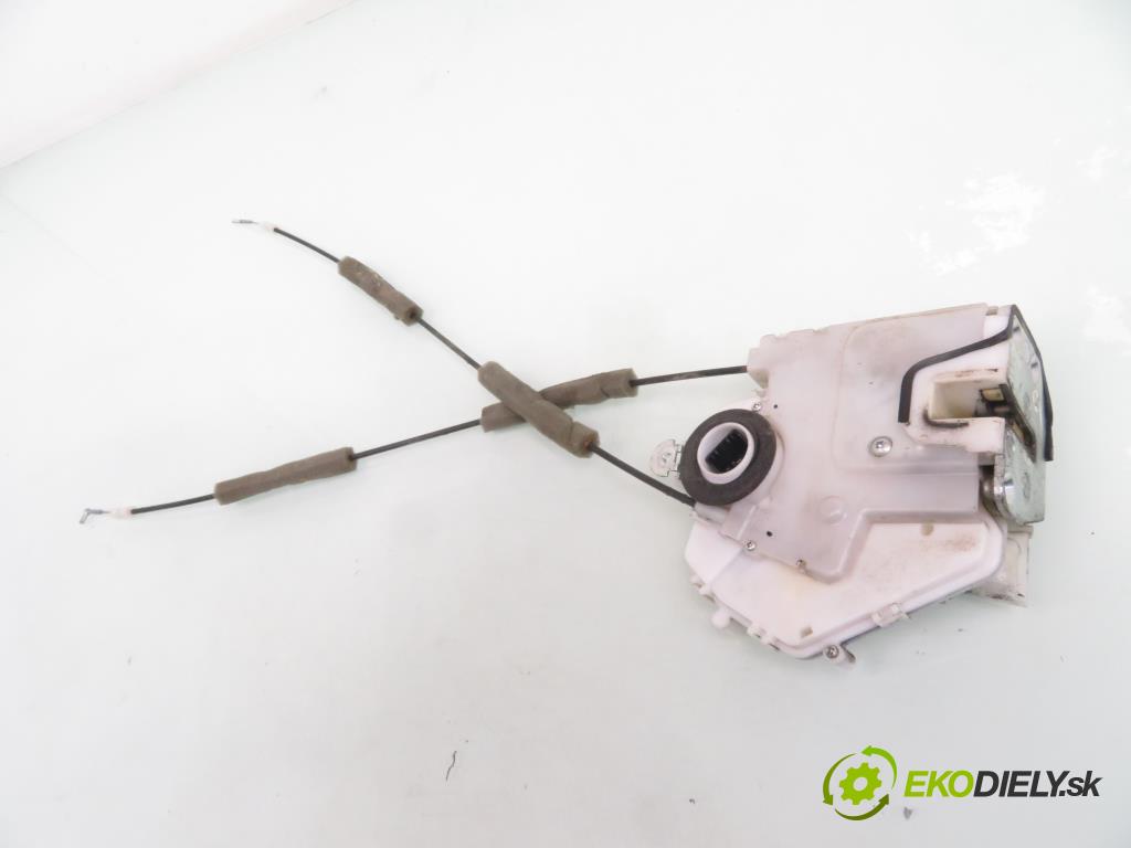 HONDA FR-V (BE) MINIVAN 2005 92,00 1.7 (BE1) - D17A2 1668,00 zámok