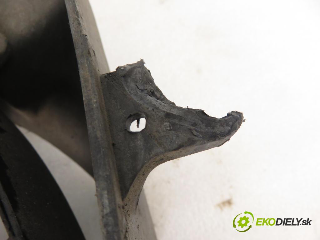 JEEP CHEROKEE (KJ) SUV 2001 155,00 3.7 4x4 - EKG 3700,00 Ventilátor chladič vody