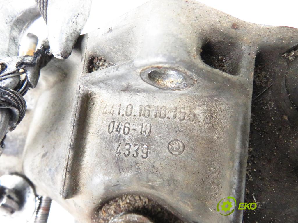 SKODA FAVORIT (781) HB 1991 43,00 1.3 135L (781) - 781,135 1289,00 Prevodovka MANUALNA 441016101556