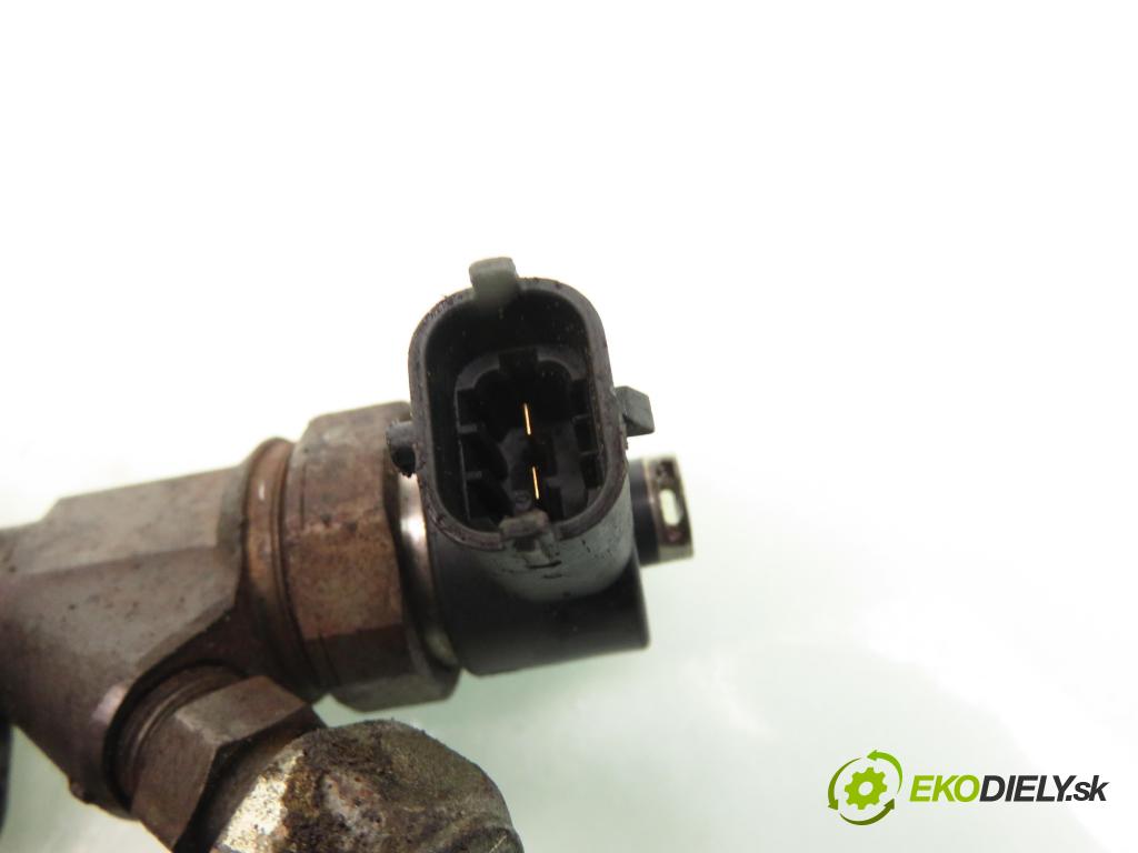 RENAULT ESPACE IV (JK0/1_) MINIVAN 2002 110,00 2.2 dCi (JK0H) 150 - G9T 742 2188,00 vstrekovač 8200010074; 0445110038 (Vstrekovače)