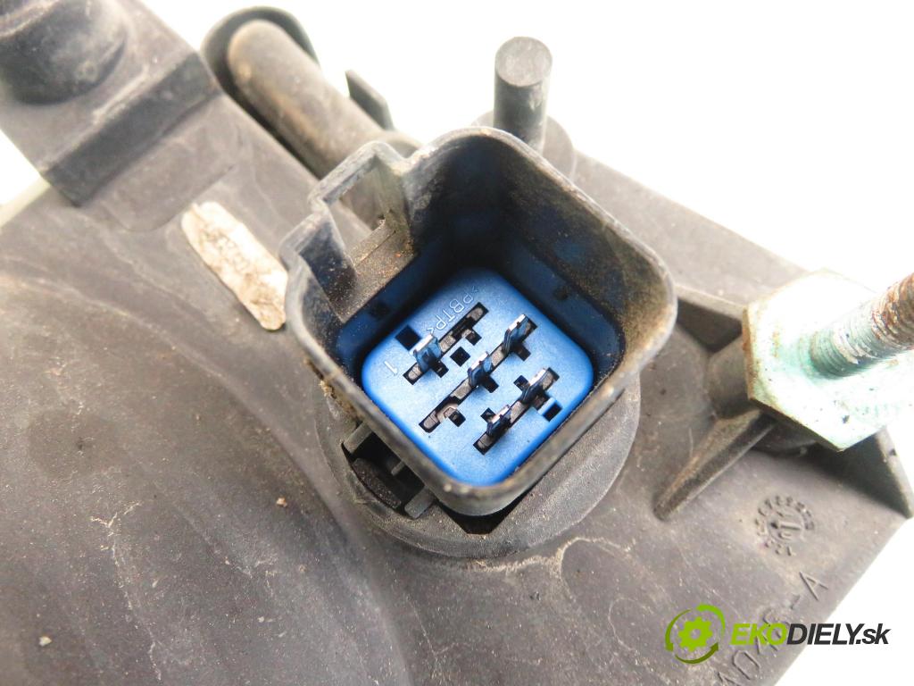 FORD TRANSIT Furgon (FA_ _) FURGON 2005 63,00 2.0 DI 86 - F3FA 1998,00 Svetlo LP 