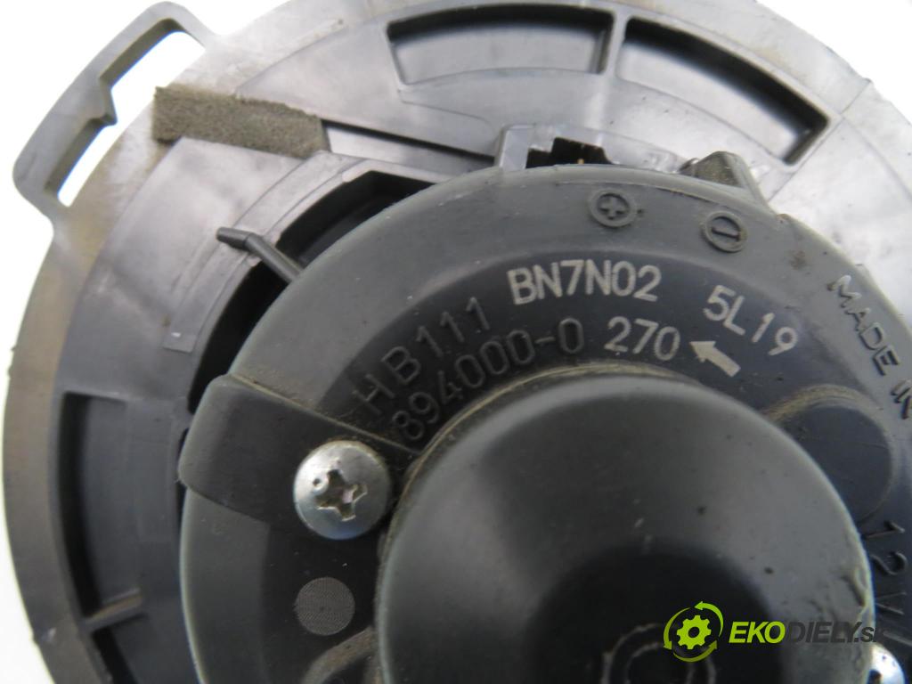 MAZDA 3 (BK) HB 2006 77,00 1.6 - B6ZE 1598,00 Ventilátor vetráku HB111BN7N02 ; 8940000270