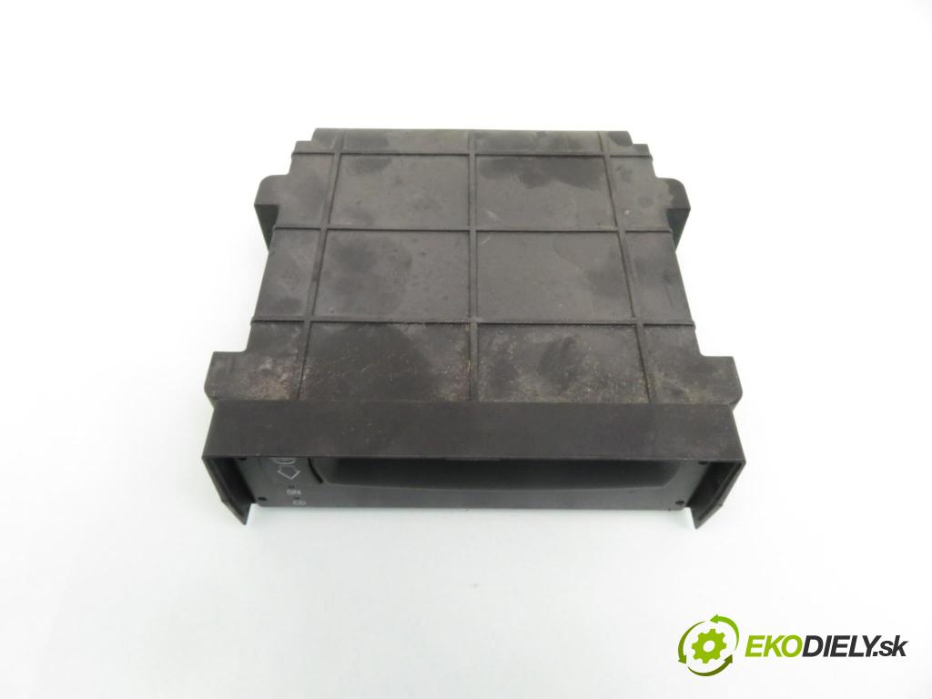 ALFA ROMEO 166 (936_) SEDAN 1999 140,00 2.5 V6 24V (936A2___) - AR 34201 2492,00 čítač navigácie 60656079; 5WK76017 (Ostatné)